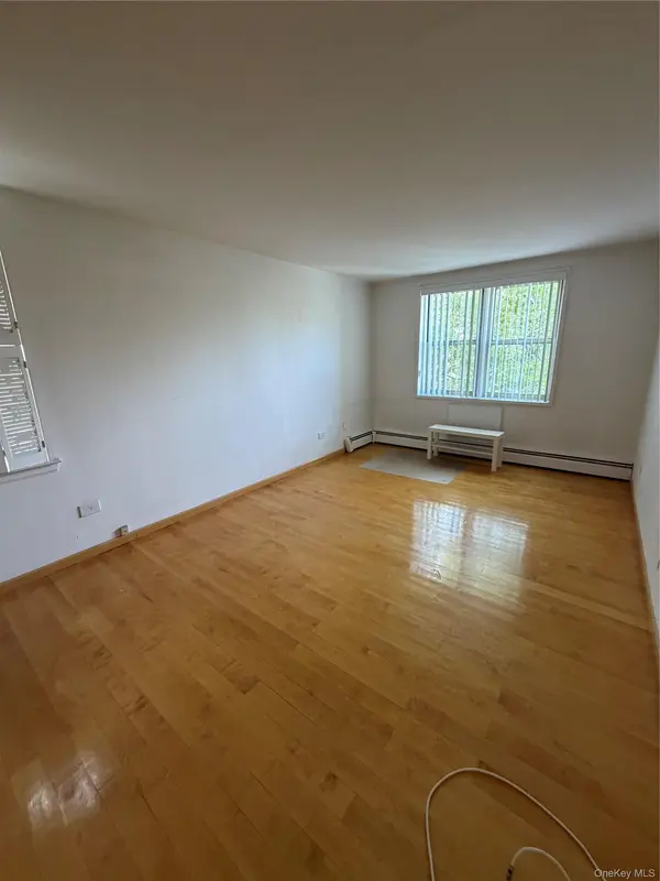 140-55 34 AVE #4R, Flushing, NY 11354