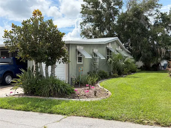 393 YORK COTTAGE DR, Haines City, FL 33844