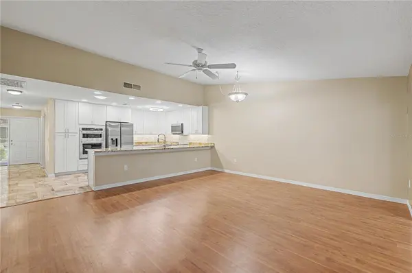 1302 GOLFVIEW DR, Tarpon Springs, FL 34689