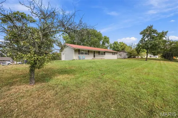 347 Kronos DR, De Soto, MO 63020