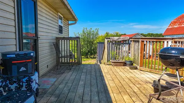 31467 Lark RD, Vandalia, MO 63382