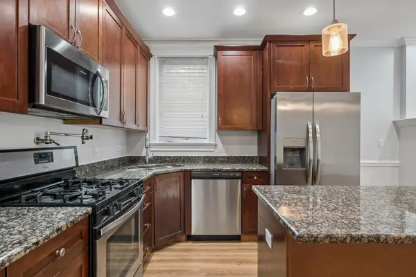 6454 N SACRAMENTO AVE #1, Chicago, IL 60645