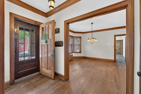 1100 S Scoville AVE, Oak Park, IL 60304