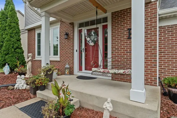 271 Fairhaven DR, St. Charles, IL 60175