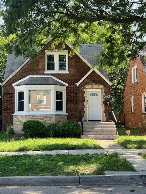 12145 S Perry AVE, Chicago, IL 60628