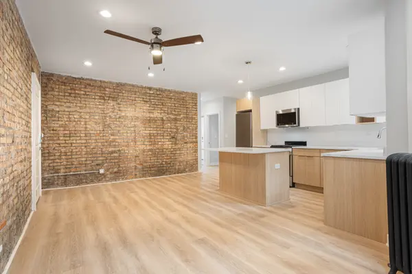 7389 N Damen AVE #2E, Chicago, IL 60645