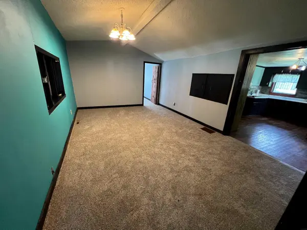 202 Union ST, West Union, IA 52175