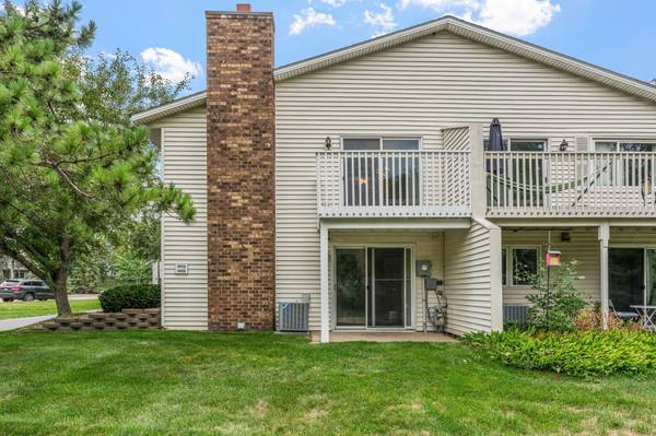 1415 W 140th ST, Burnsville, MN 55337