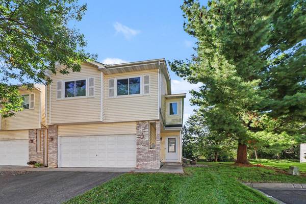 2658 Cutters Grove CIR, Anoka, MN 55303