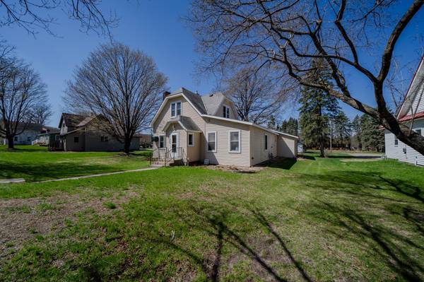 504 Degraff AVE, Swanville, MN 56382