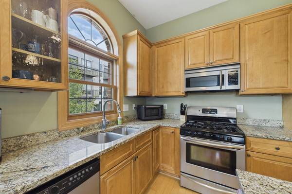 3125 Inglewood AVE S #201, Saint Louis Park, MN 55416