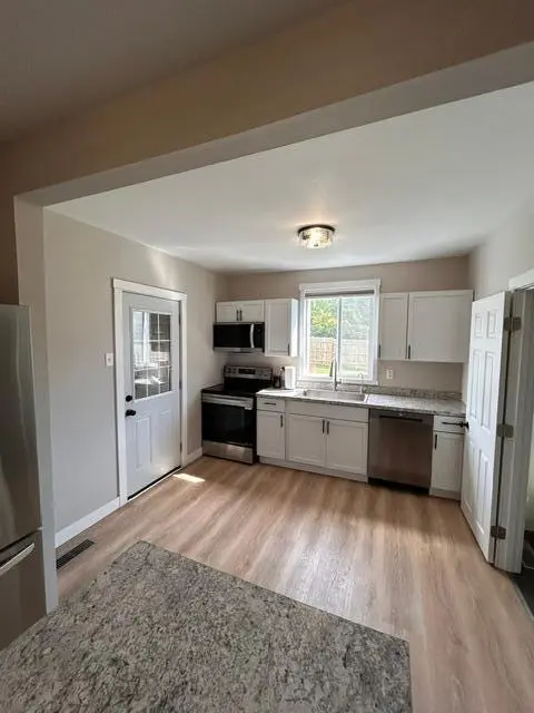 201 2nd ST, Cyrus, MN 56381