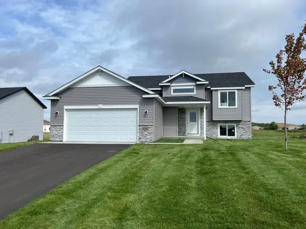 110 Woolgrass WAY, Avon, MN 56310