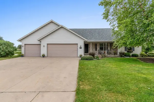 1717 EMERALD DR,  Green Bay,  WI 54311-5046