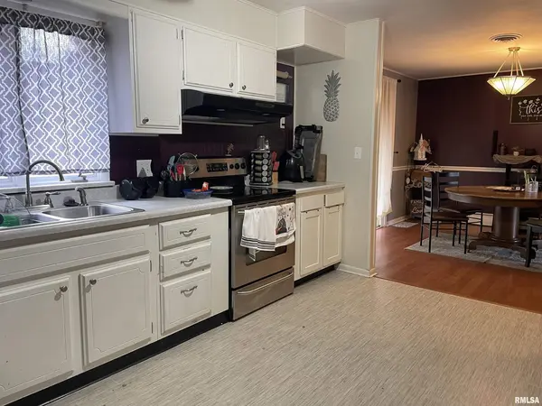 217 APPLE LN, Anna, IL 62906