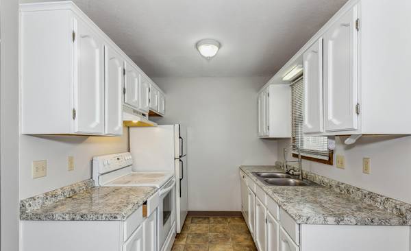 6808 W Par Lane, Wichita, KS 67212