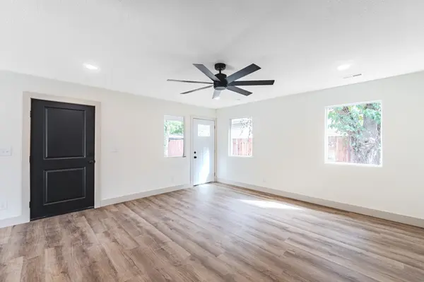 917 N Lulu St, Augusta, KS 67010
