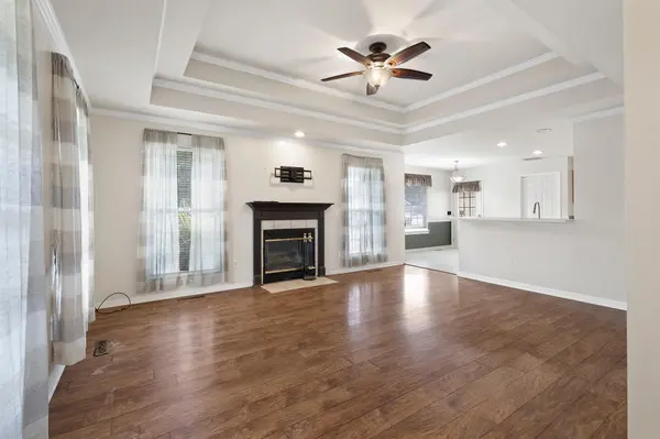 705 S Whippoorwill DR, Strafford, MO 65757