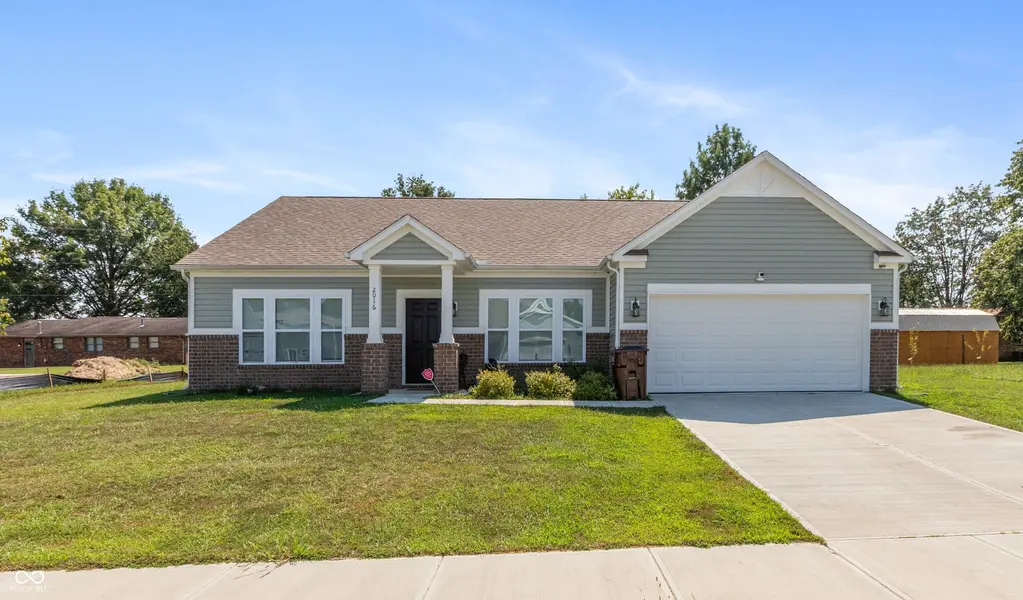 2016 Sandhill DR, Seymour, IN 47274