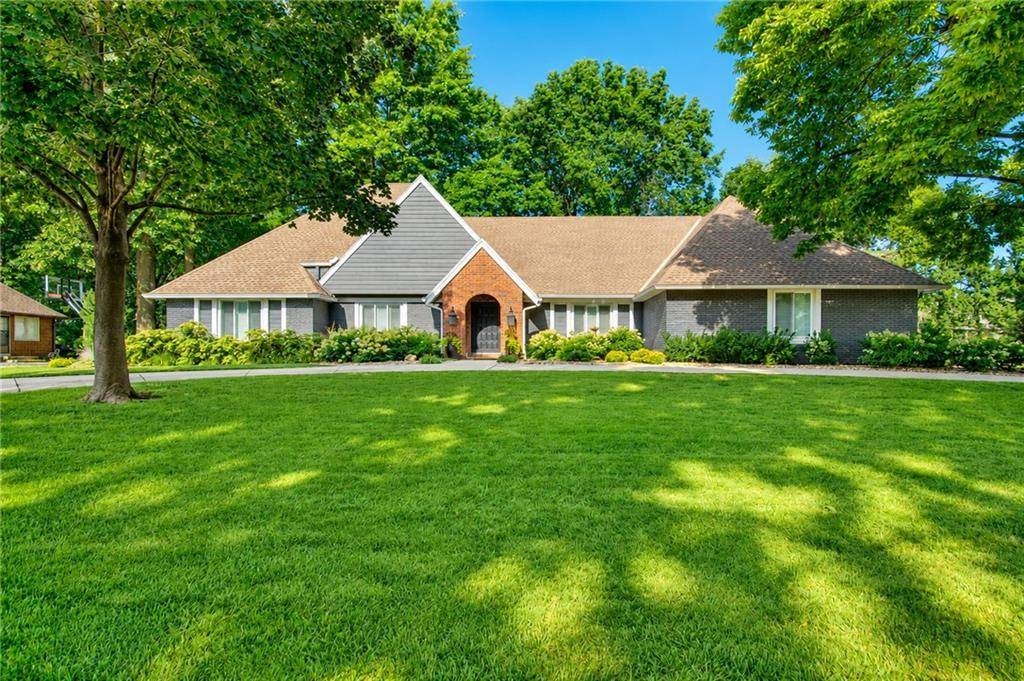 10108 Howe DR, Leawood, KS 66206