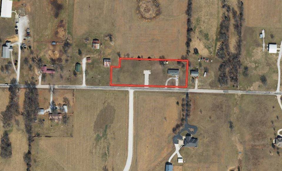 15665 E Quail RD, Nevada, MO 64772