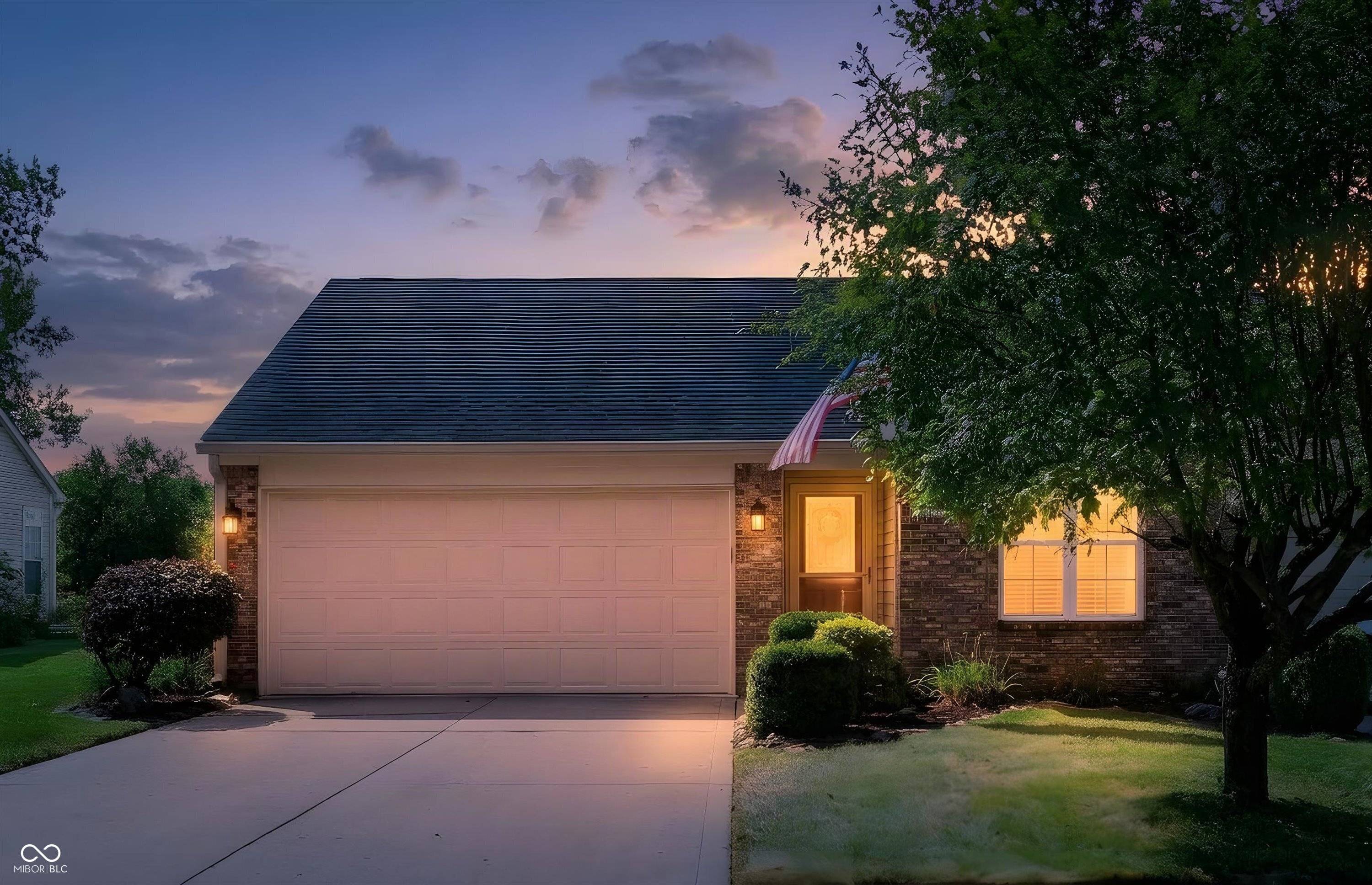 2053 Acorn BLVD, Franklin, IN 46131