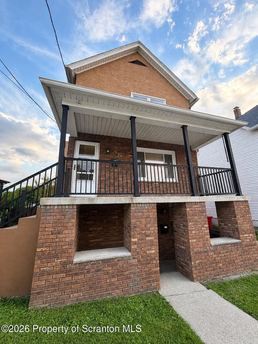 610 Cooney ST #2, Dunmore, PA 18512