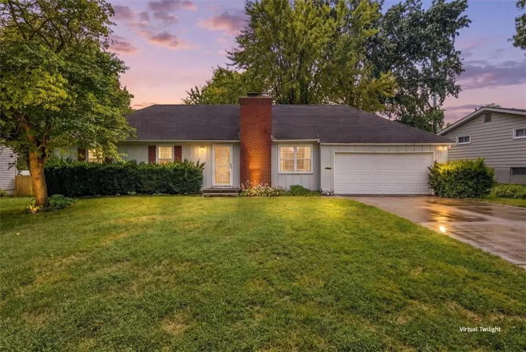 8201 W 91st ST, Overland Park, KS 66212