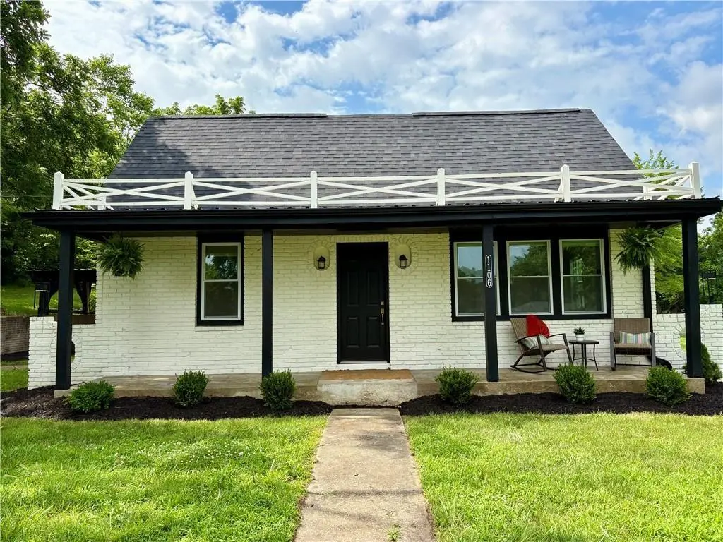 1106 College Hill ST, Pleasant Hill, MO 64080