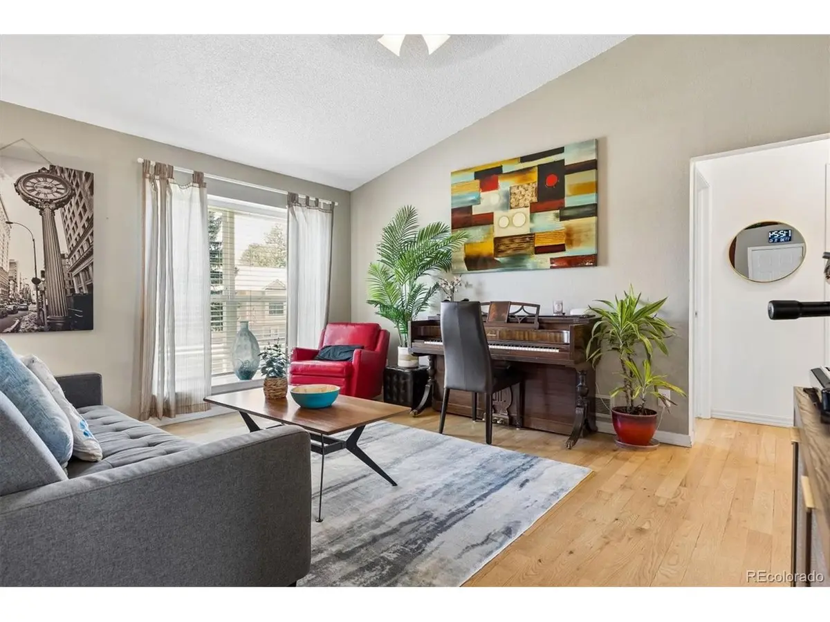 21256 E Powers, Centennial, CO 80015