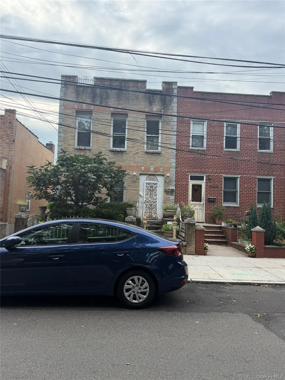 23-33 24th ST, Astoria, NY 11105