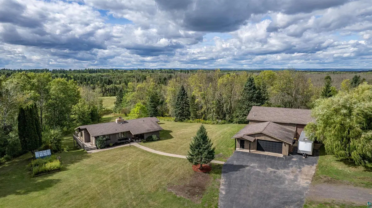 4153 E Lindberg Rd, Superior, WI 54880