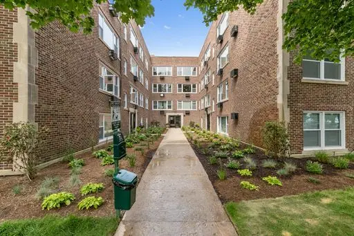 7634 N Eastlake TER #2S, Chicago, IL 60626