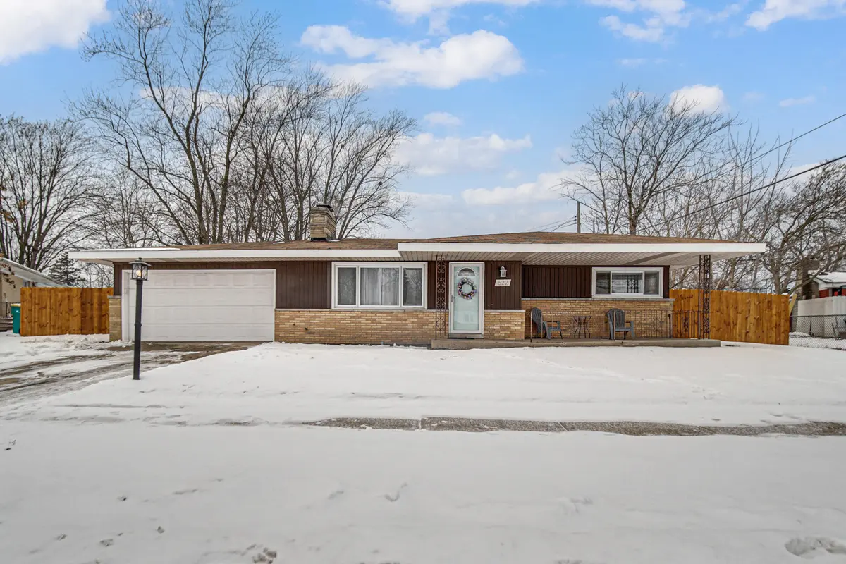 622 E 54th AVE, Merrillville, IN 46410