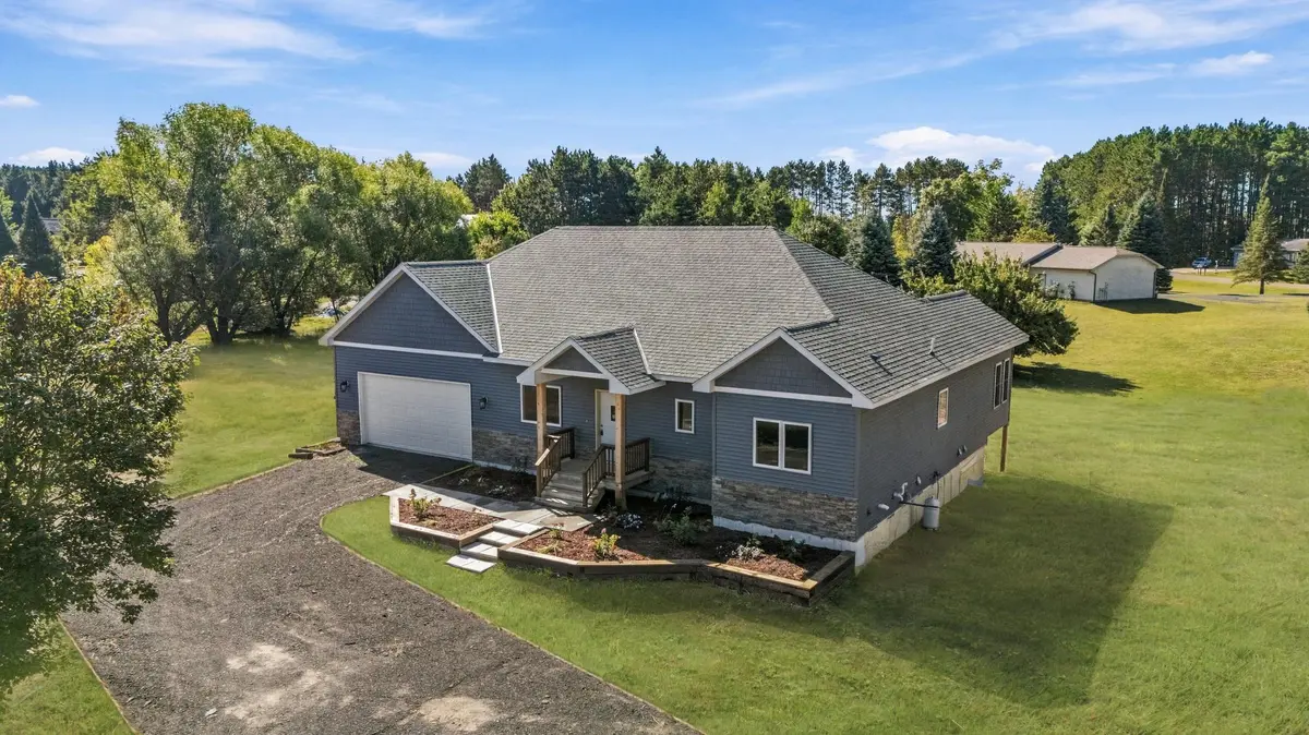 33006 Hilary CIR, Cambridge, MN 55008