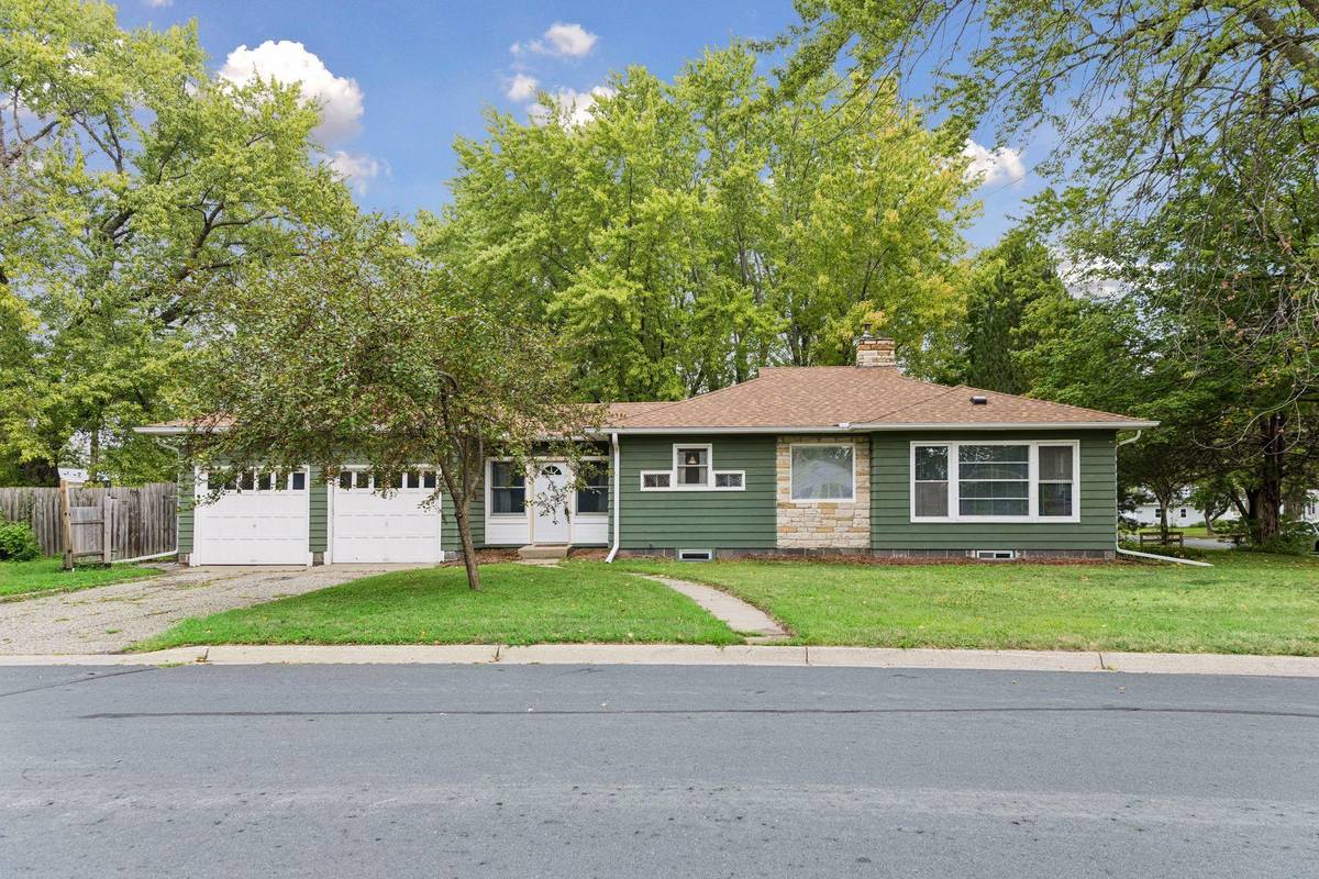 317 Franklin AVE SW, Watertown, MN 55388
