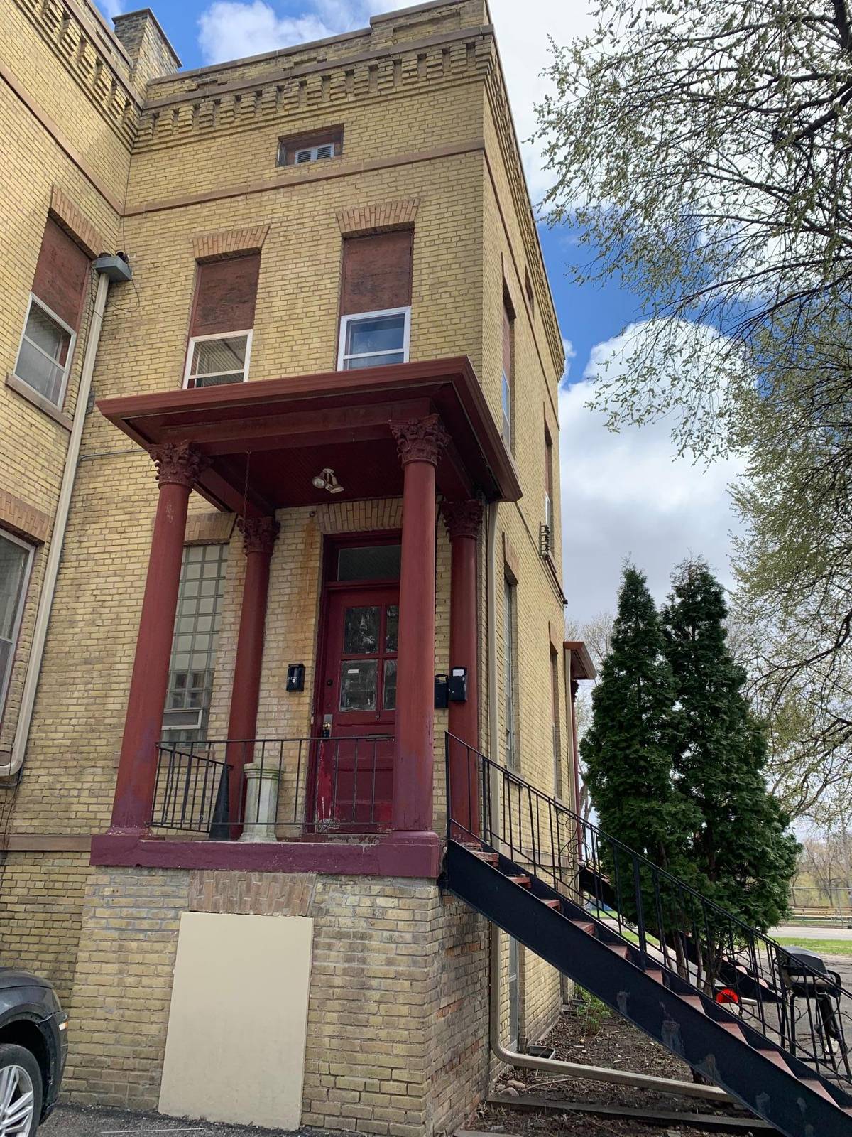 57 11th AVE N #302, Fargo, ND 58102