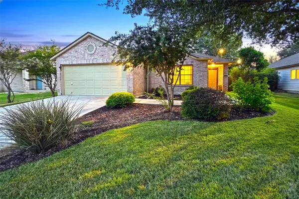 762 PINEHURST DR DR, New Braunfels, TX 78130