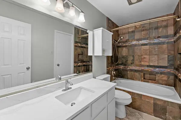 2304 Klattenhoff DR, Austin, TX 78728