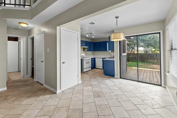 2304 Klattenhoff DR, Austin, TX 78728