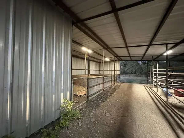 4629 Fm-2984, Luling, TX 78648
