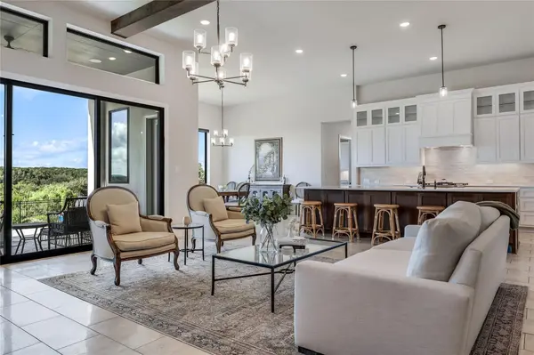 509 Crosswater LN, Dripping Springs, TX 78620