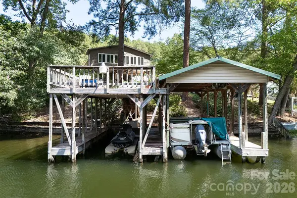334 Fairway Shores RD, Mount Gilead, NC 27306