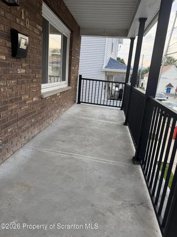 610 Cooney ST #2, Dunmore, PA 18512