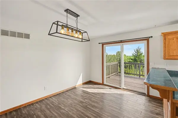 21051 Hemphill RD, Tonganoxie, KS 66086