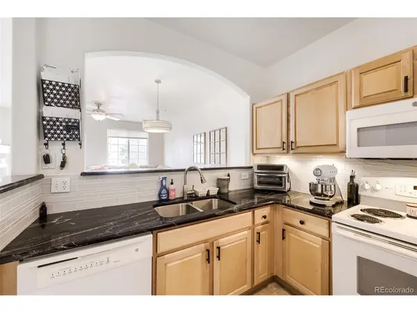 5255 Memphis #319, Denver, CO 80239
