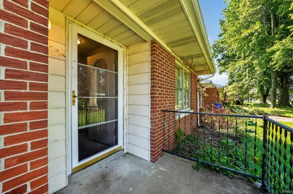 5722 Garden Valley RD, Newburgh, IN 47630