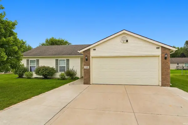 518 Kathryns CT, Kendallville, IN 46755