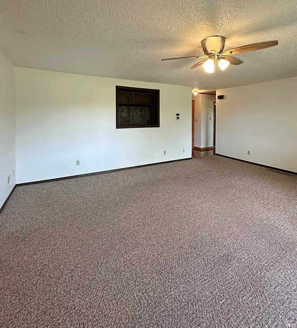 10112 US Highway 231 ***, Loogootee, IN 47553