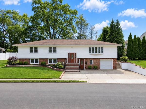 193 Frederick AVE, South Floral Park, NY 11001